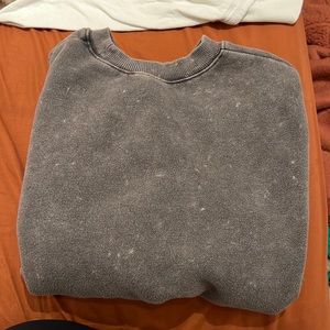 Wild fable acid wash crew neck